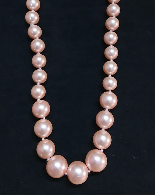 Shell Pearls Necklace